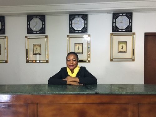 Embassy Suites Hotel Monrovia Exteriör bild